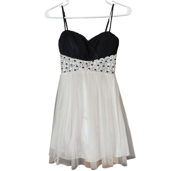 B. Darling White Black Sequin Sweet Heart Cocktail‎ Special Occasion Dress 3/4 - Picture 1 of 10